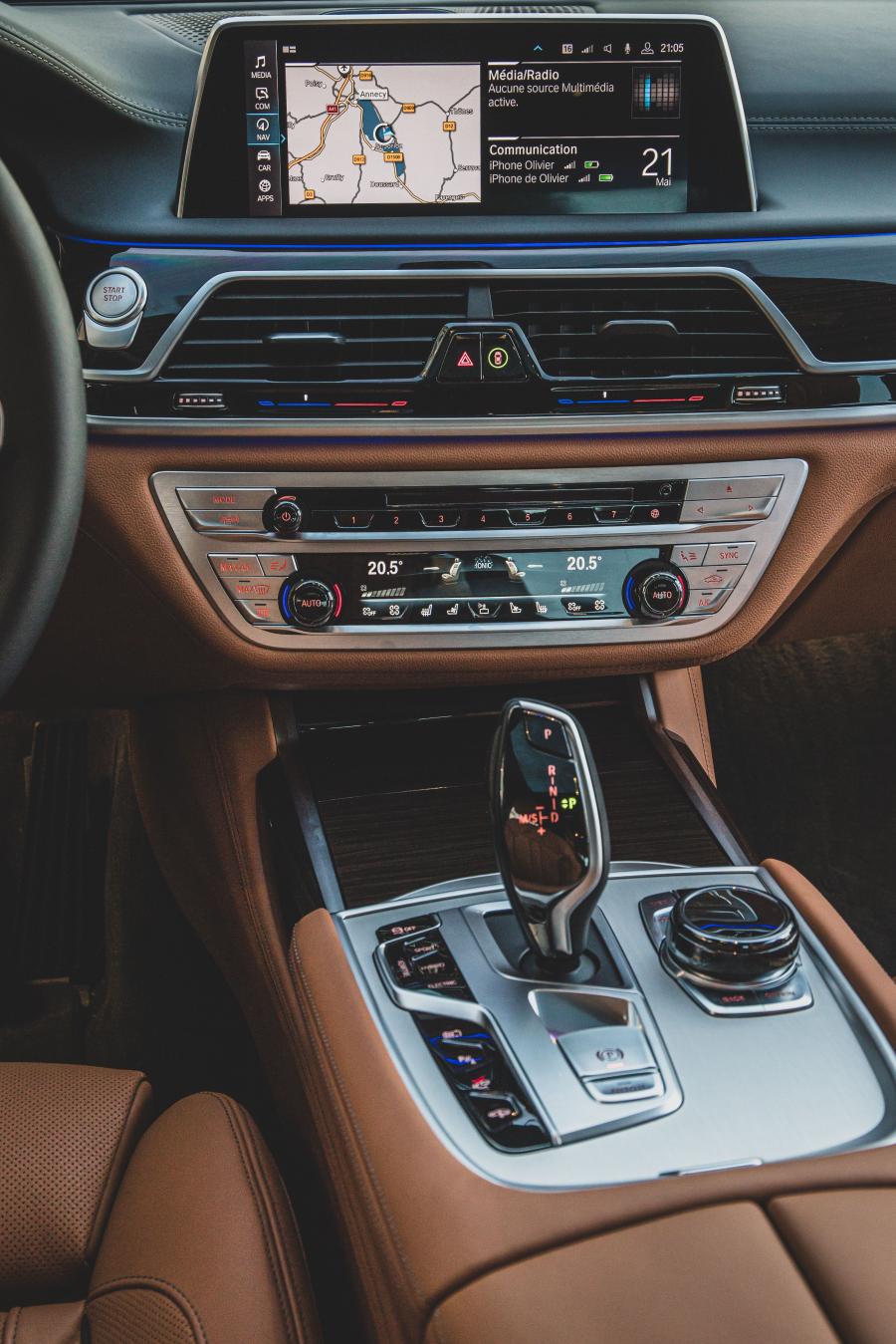 Детали интерьера BMW 745e (G11) 2019 года  (WW) (фото 26 из 31)